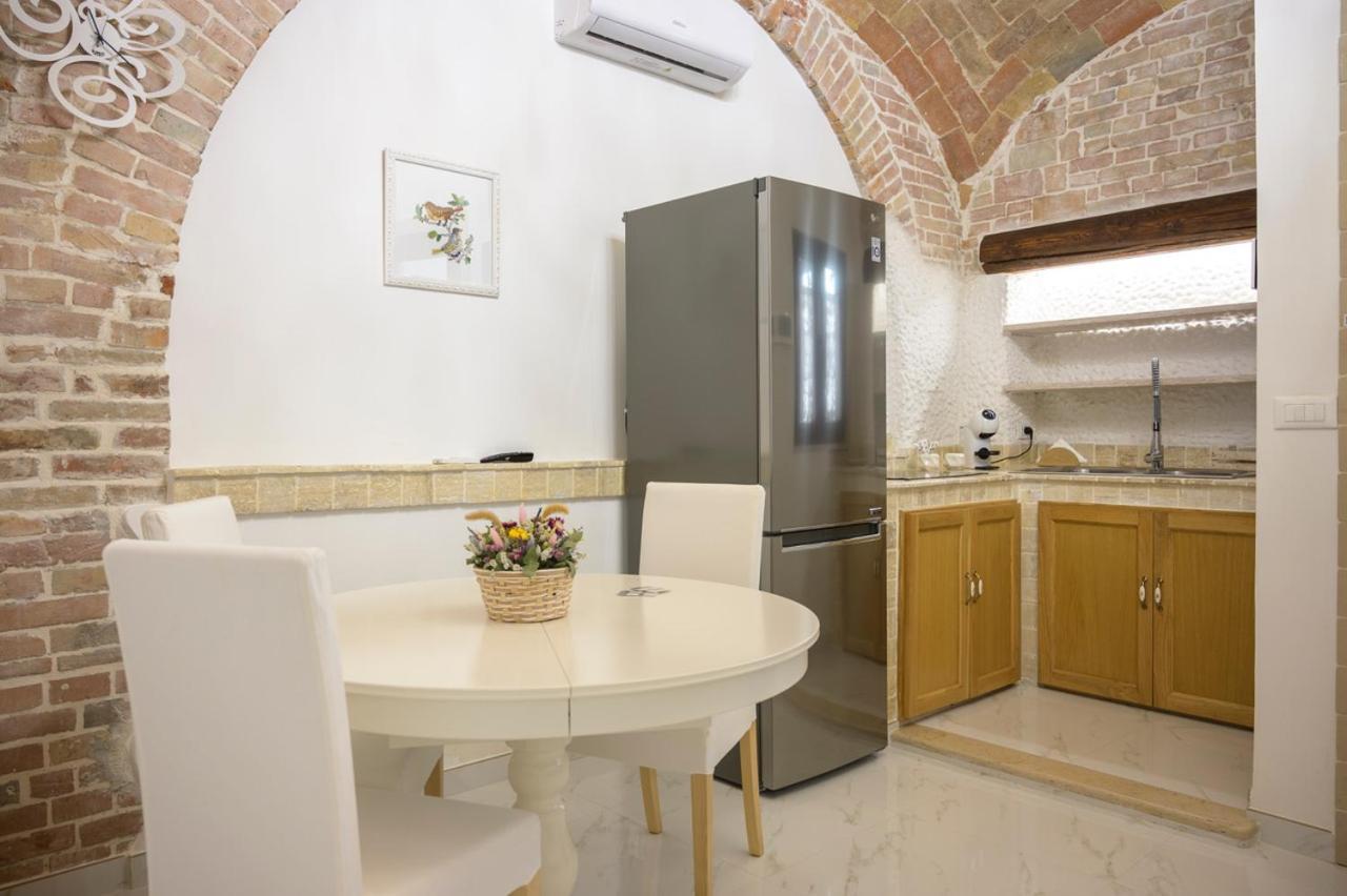 Bed and Breakfast Dependance Ludovica Термоли Экстерьер фото